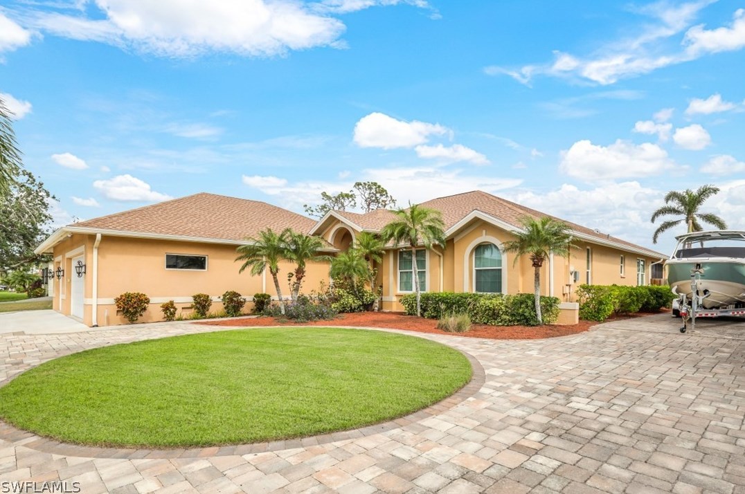 17531 Boat Club Dr, Fort Myers, FL 33908-4465