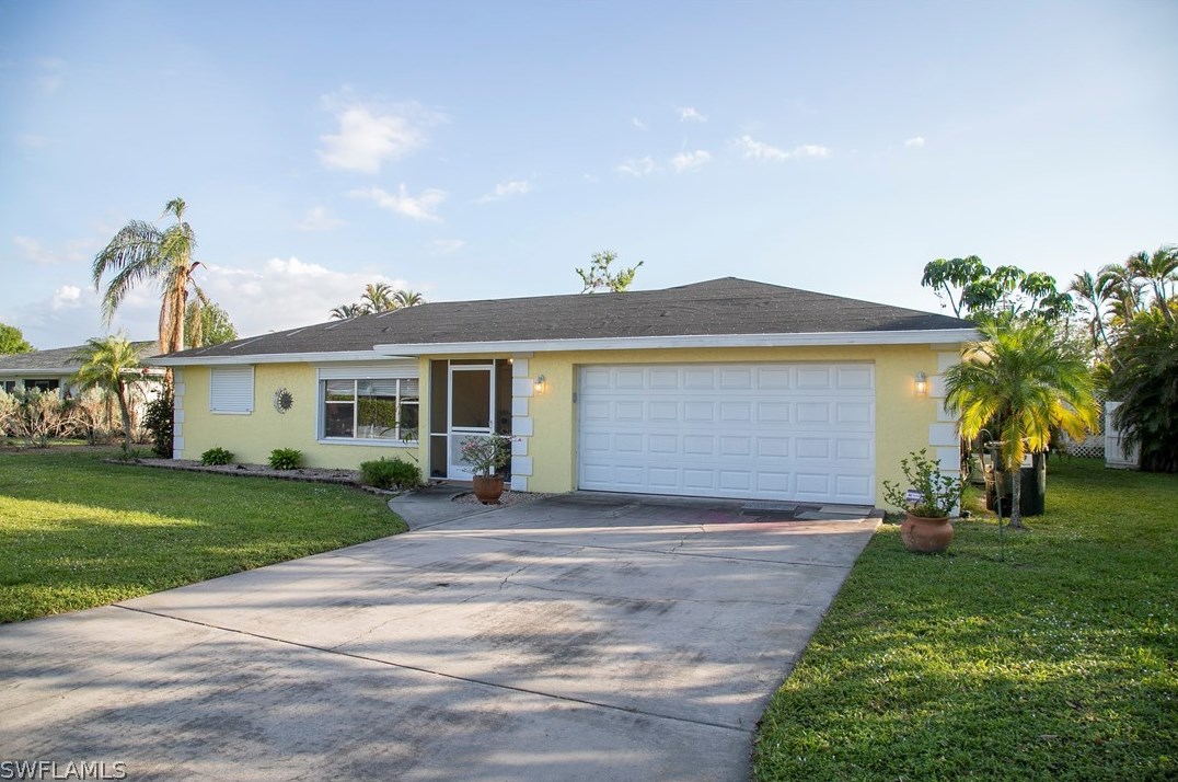 3564 Knollwood Rd, Fort Myers, FL 33919-6415