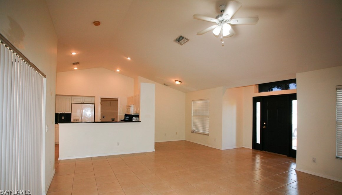 625 Ne 1st Ave, Cape Coral, FL 33909
