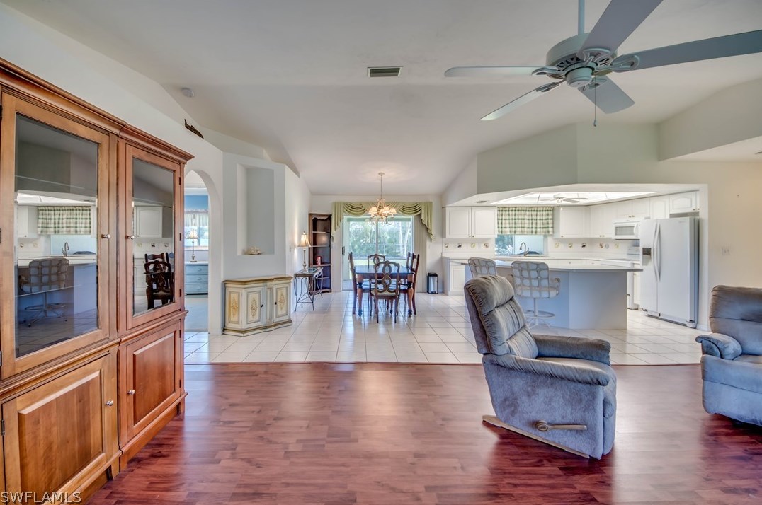 3015 8th Ave, Cape Coral, FL 33904-3516
