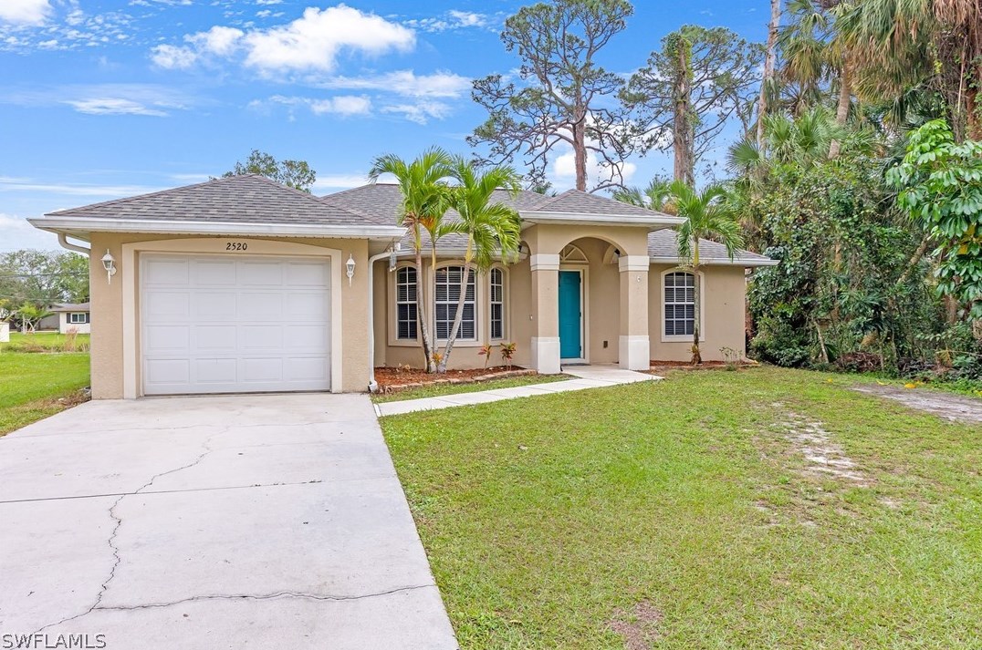 2520 Barcelona Ave, Fort Myers, FL 33905-2212