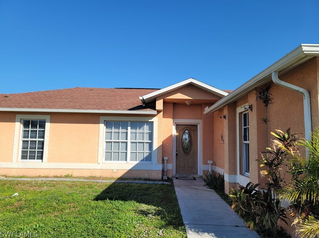 827 Ne 23rd Ter, Cape Coral, FL 33909