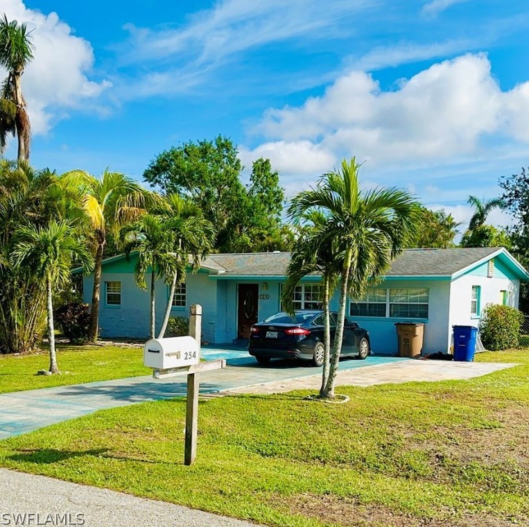 254 Maine Ave, Fort Myers, FL 33905-2708