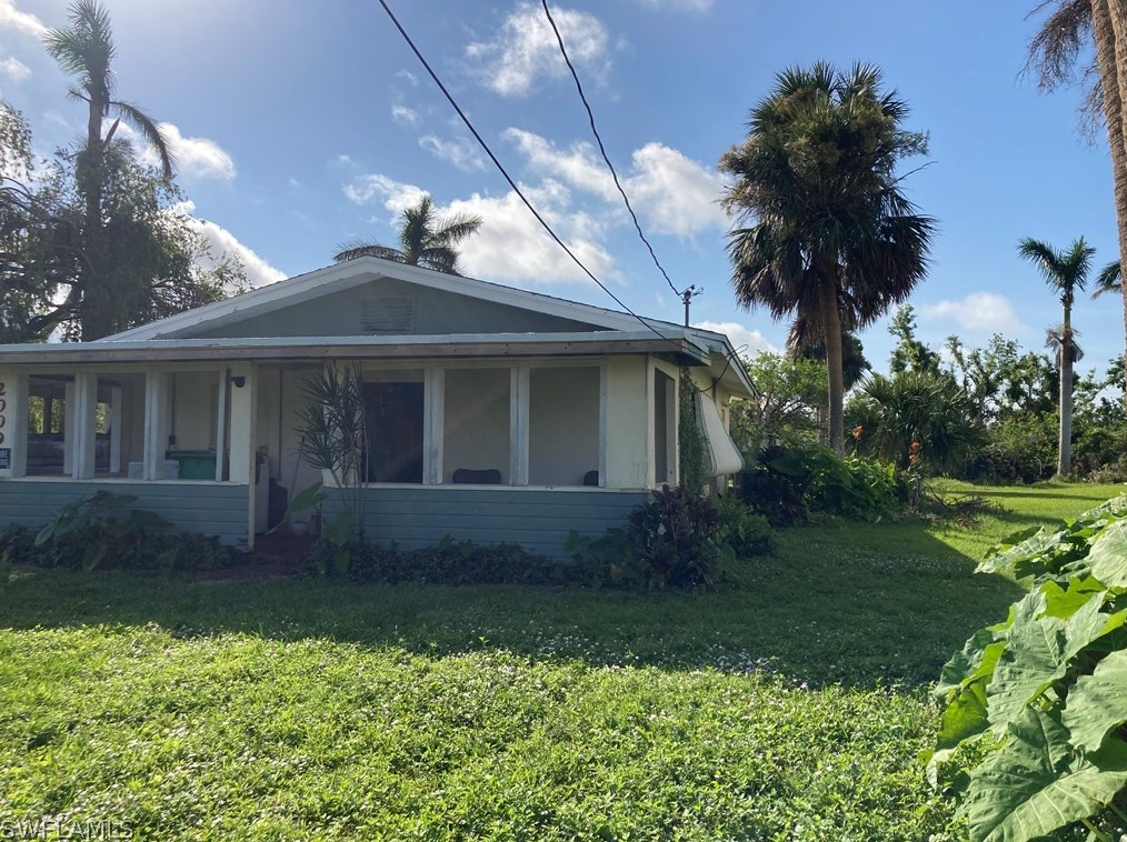 2009 Mark Ave, Punta Gorda, FL 33950-4219