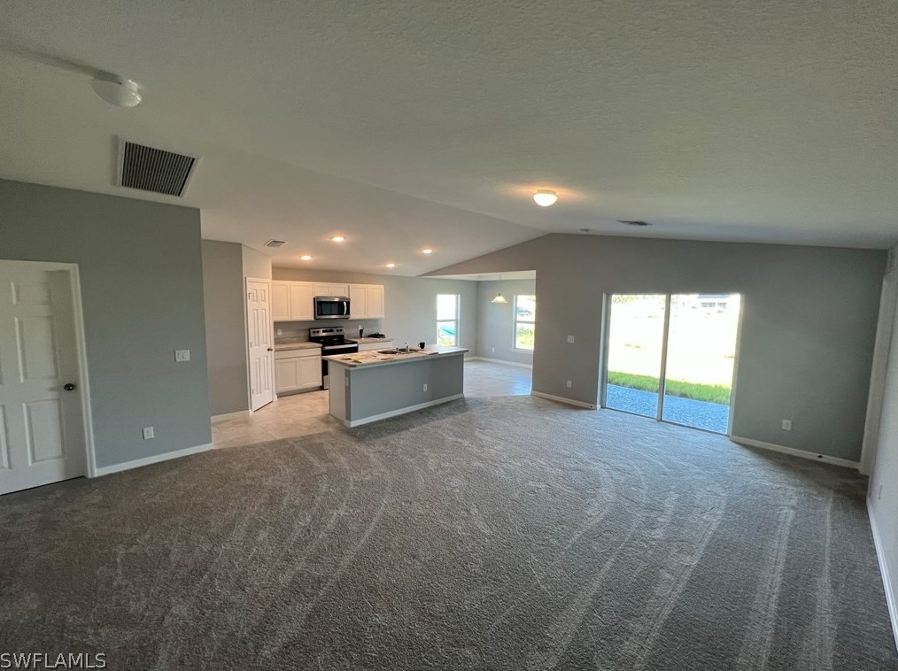 4405 Ne 21st Ave, Cape Coral, FL 33909