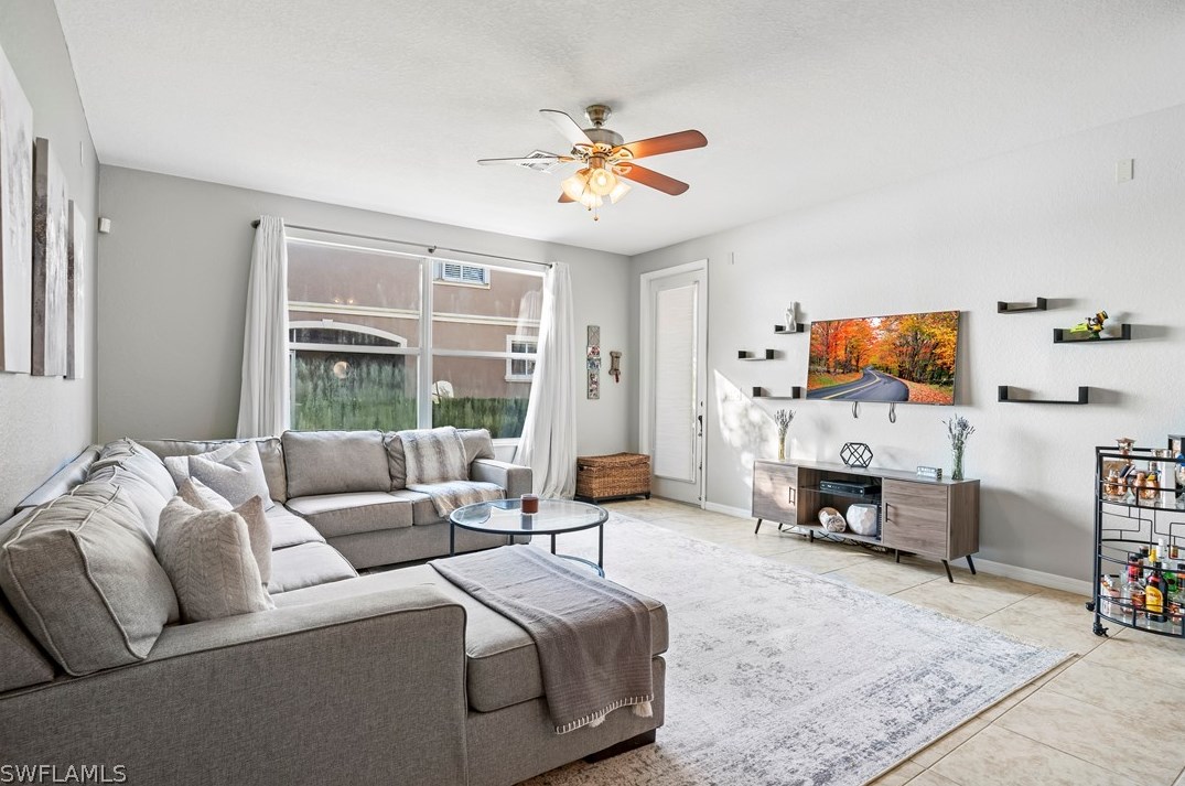 9730 Roundstone Cir, Fort Myers, FL 33967-5157