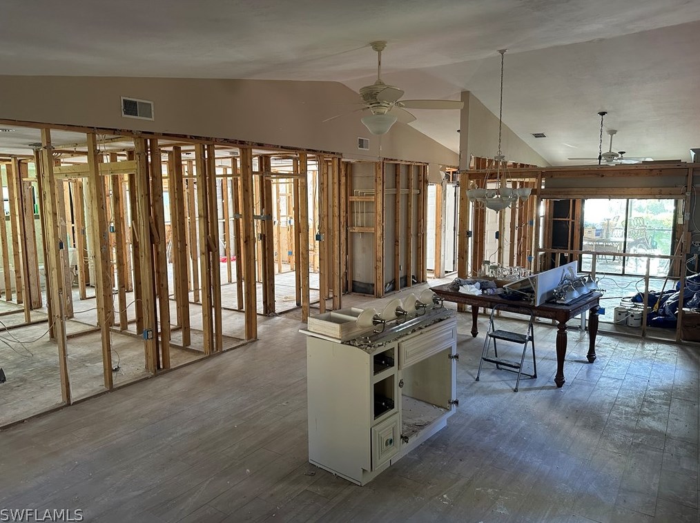 6489 Royal Woods Dr, Fort Myers, FL 33908-6195