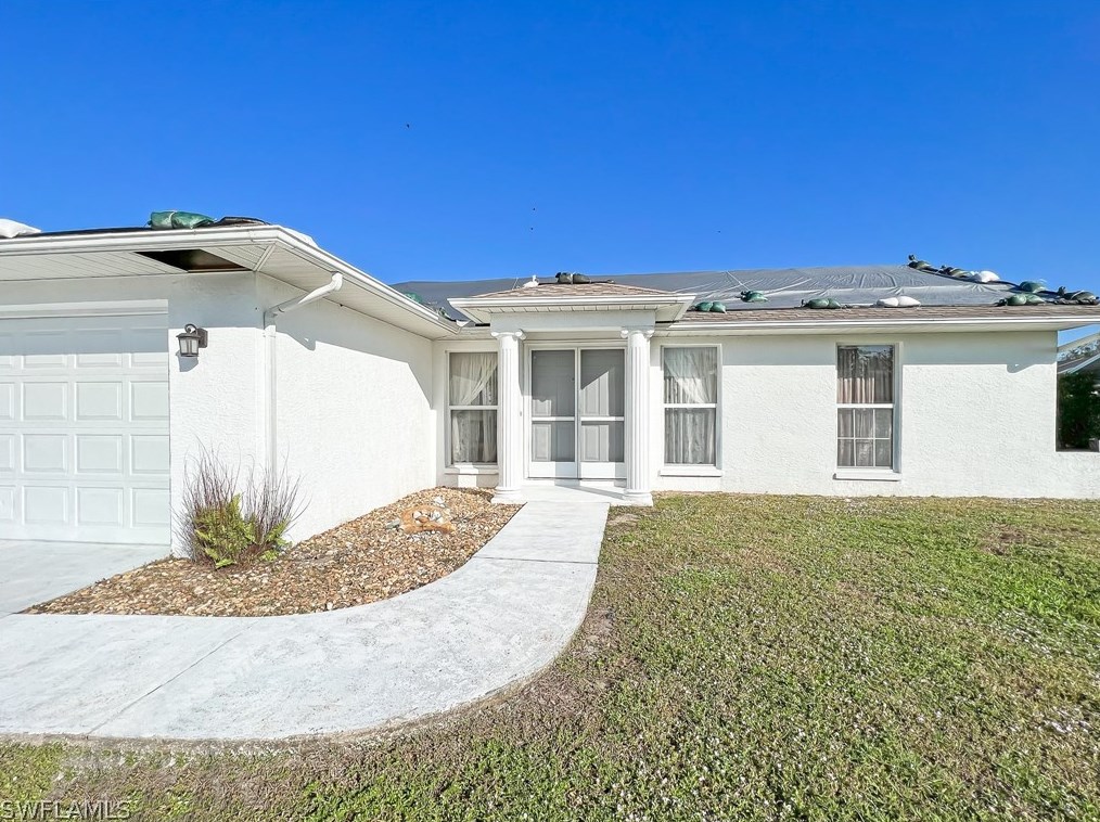 2203 3rd St, Cape Coral, FL 33909-2847