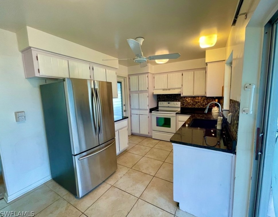 2710 Se 18th Pl, Cape Coral, FL 33904