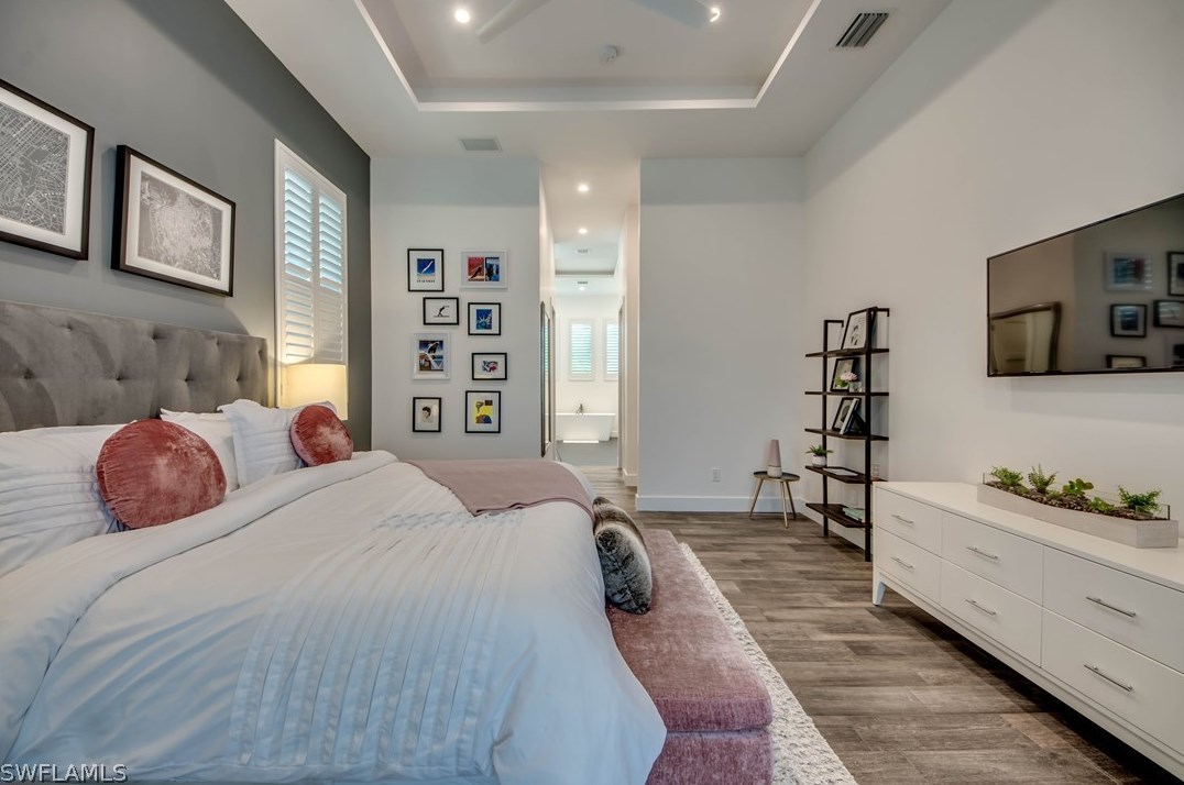 5516 14th Pl, Cape Coral FL  33914-8050 exterior