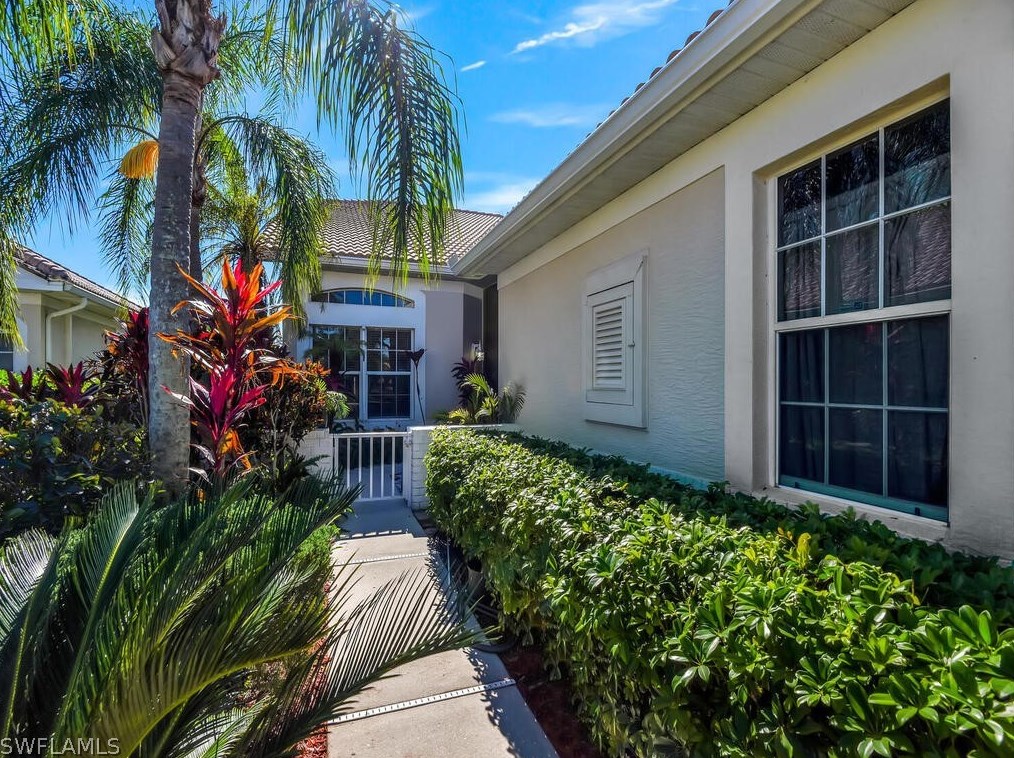 12726 Devonshire Lakes Cir, Fort Myers, FL 33913-7965