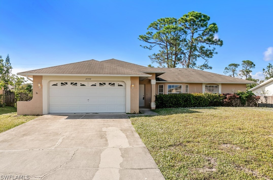 18352 Hawthorne Rd, Fort Myers, FL 33967-3275