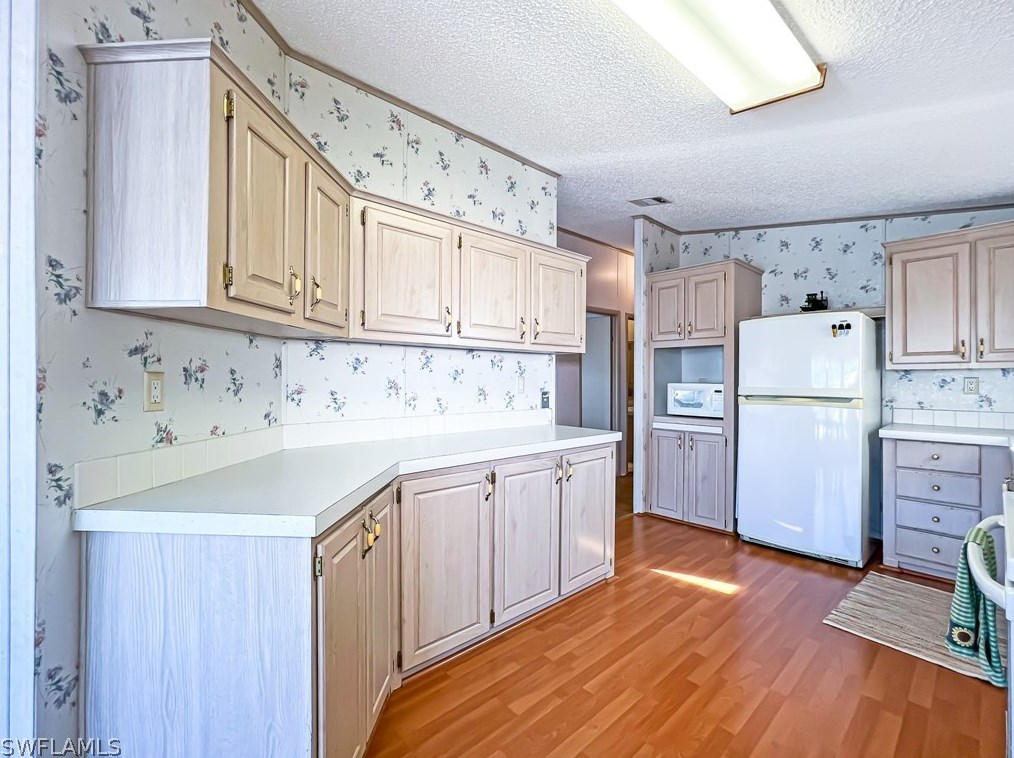 127 Granada St, Fort Myers, FL 33905-4350