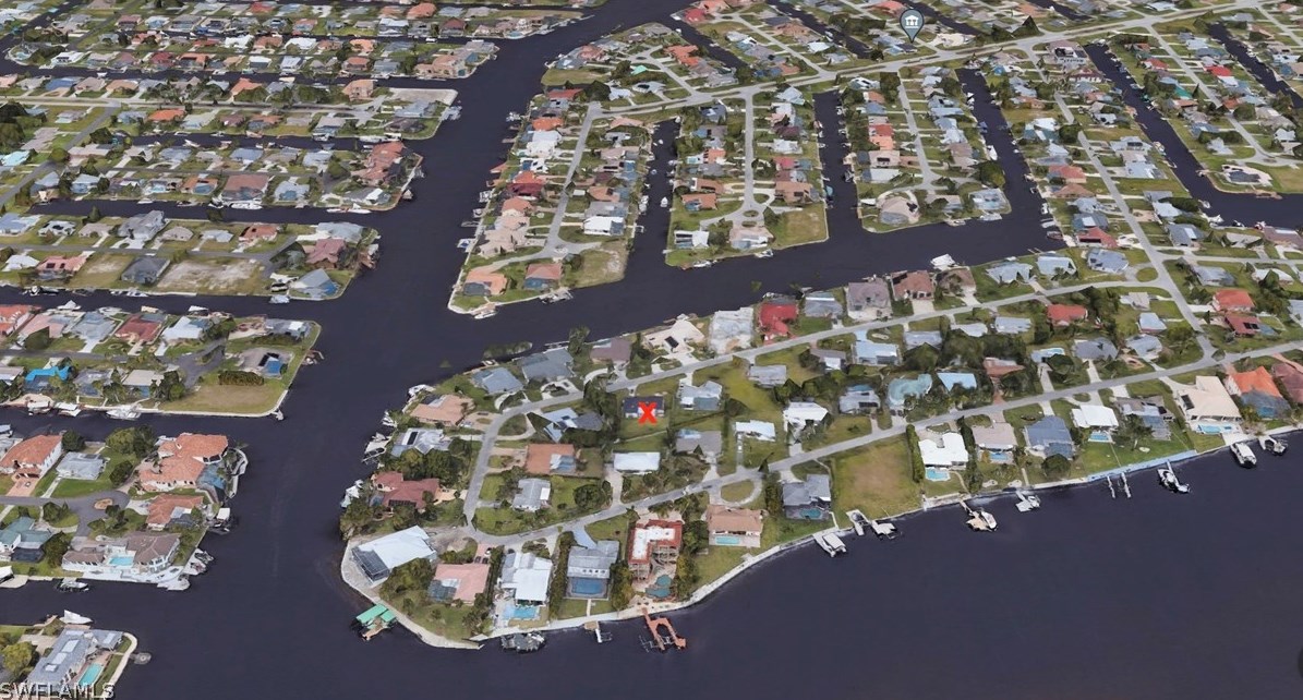 112 Bayshore Dr, Cape Coral, FL 33904-5807