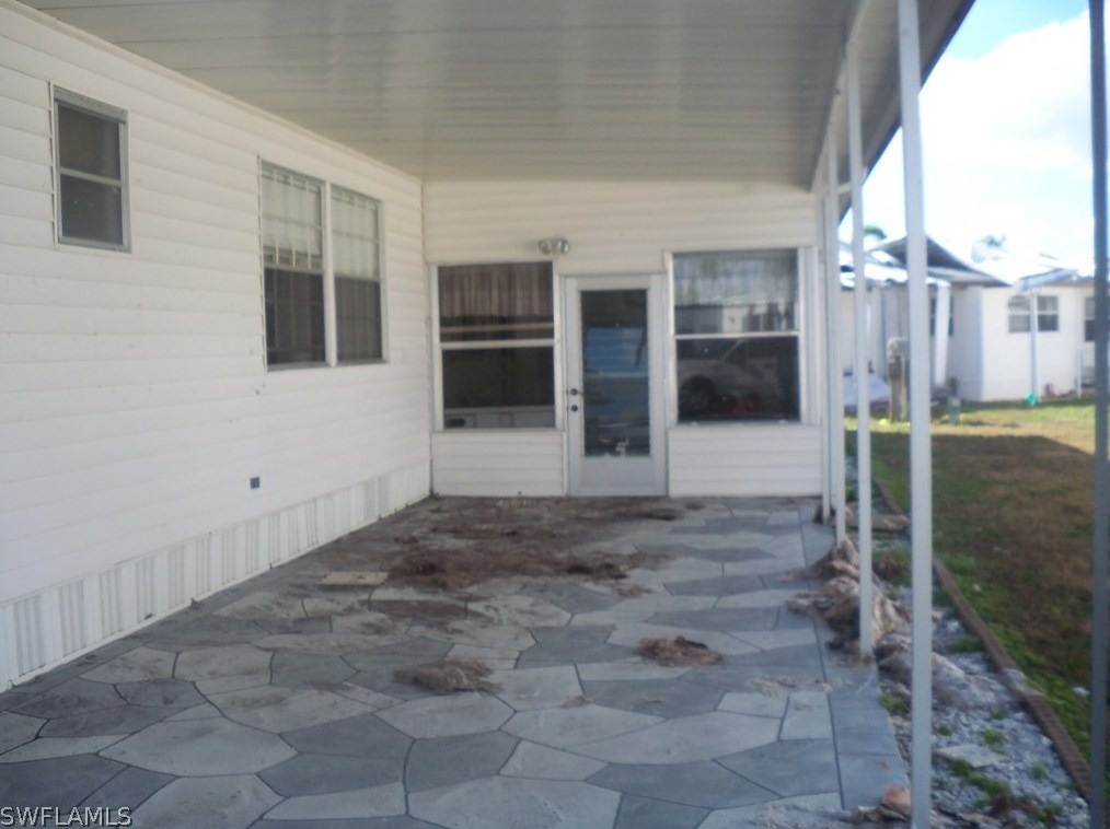 255 Daisy Ave, Fort Myers, FL 33908-3405