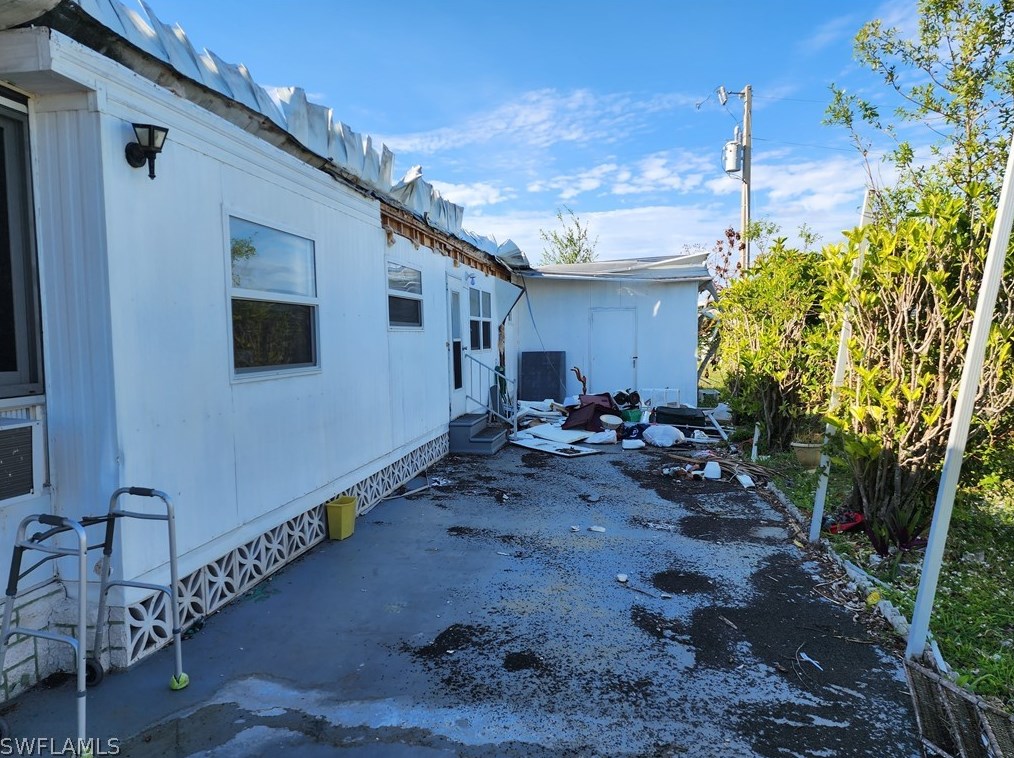 5702 Captain John Smith Loop, Fort Myers, FL 33917