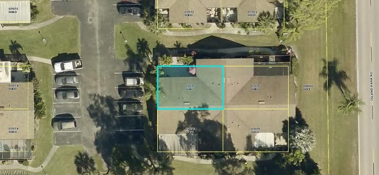 6321 Royal Woods Dr, Fort Myers, FL 33908-6140