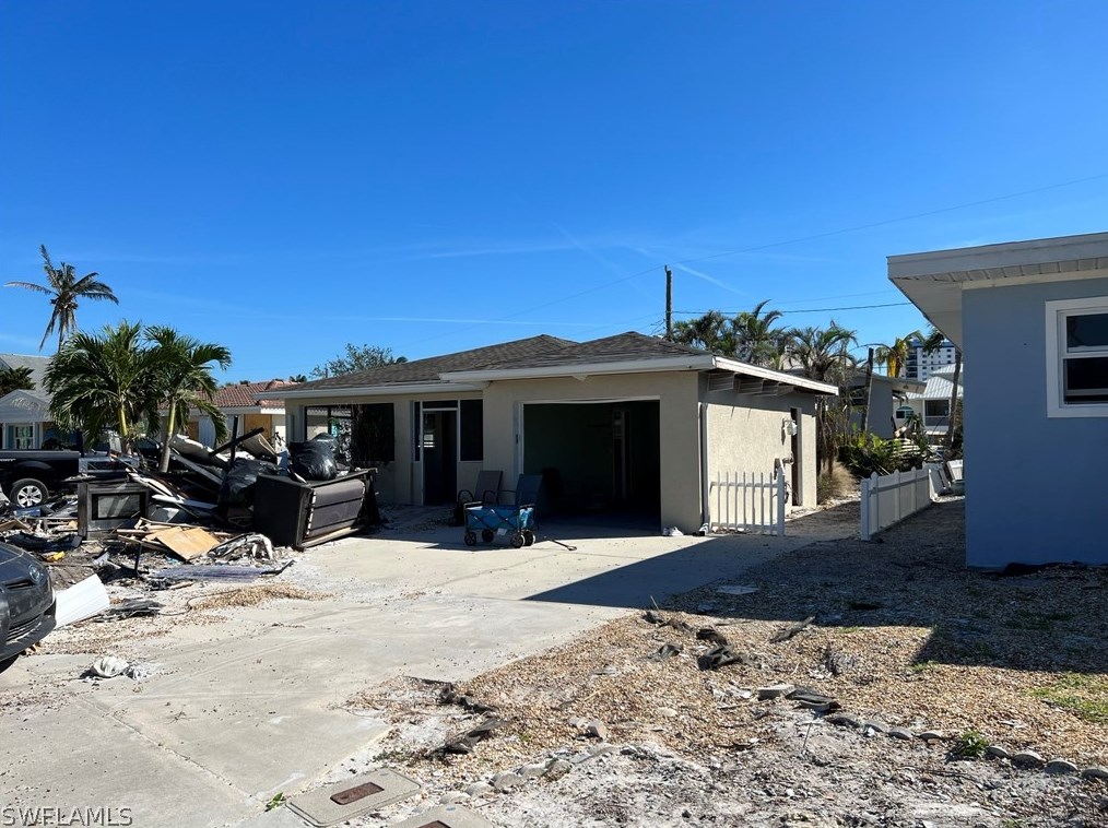 136 Hercules Dr, Fort Myers Beach, FL 33931