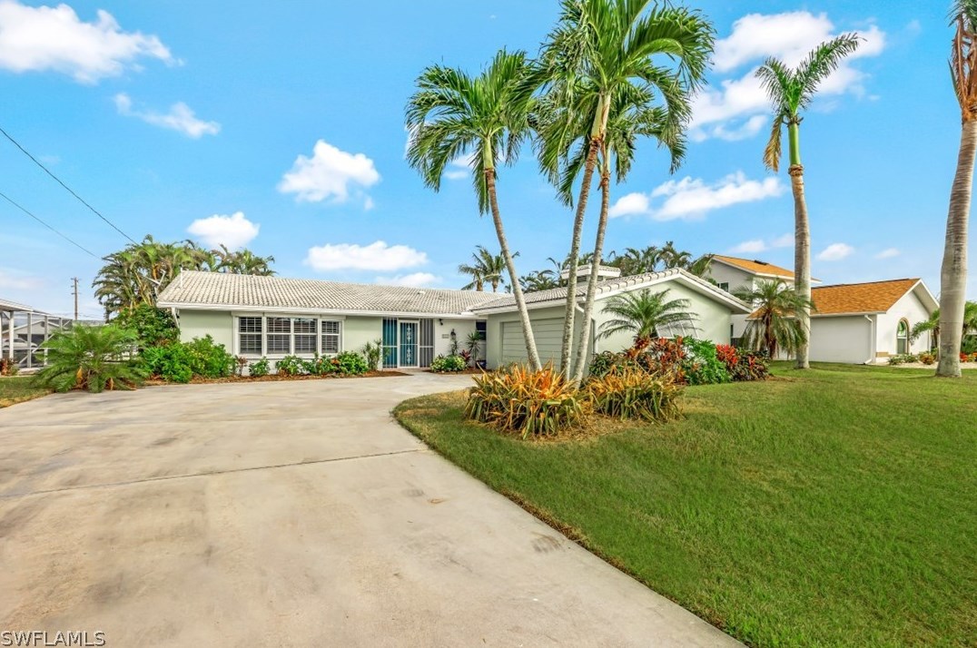 5305 Del Monte Ct, Cape Coral, FL 33904-5913