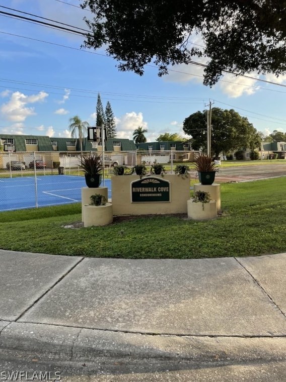 4792 Harbour Cay Blvd, Fort Myers, FL 33919-3315