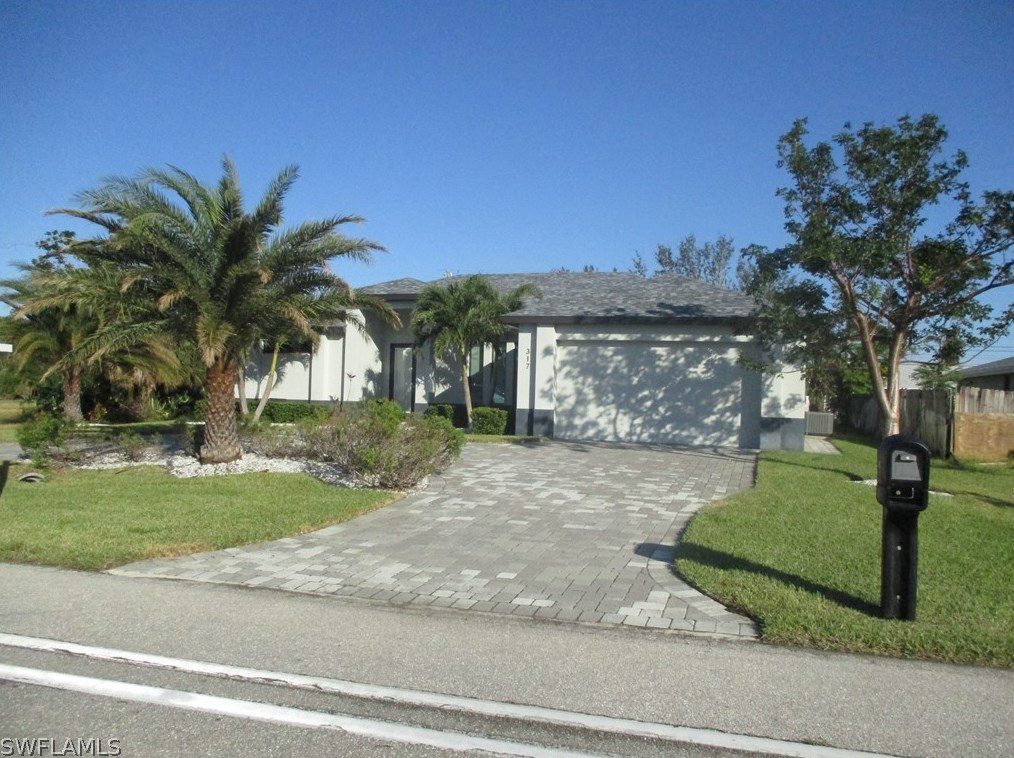 317 Kamal Pkwy, Cape Coral, FL 33904-2745