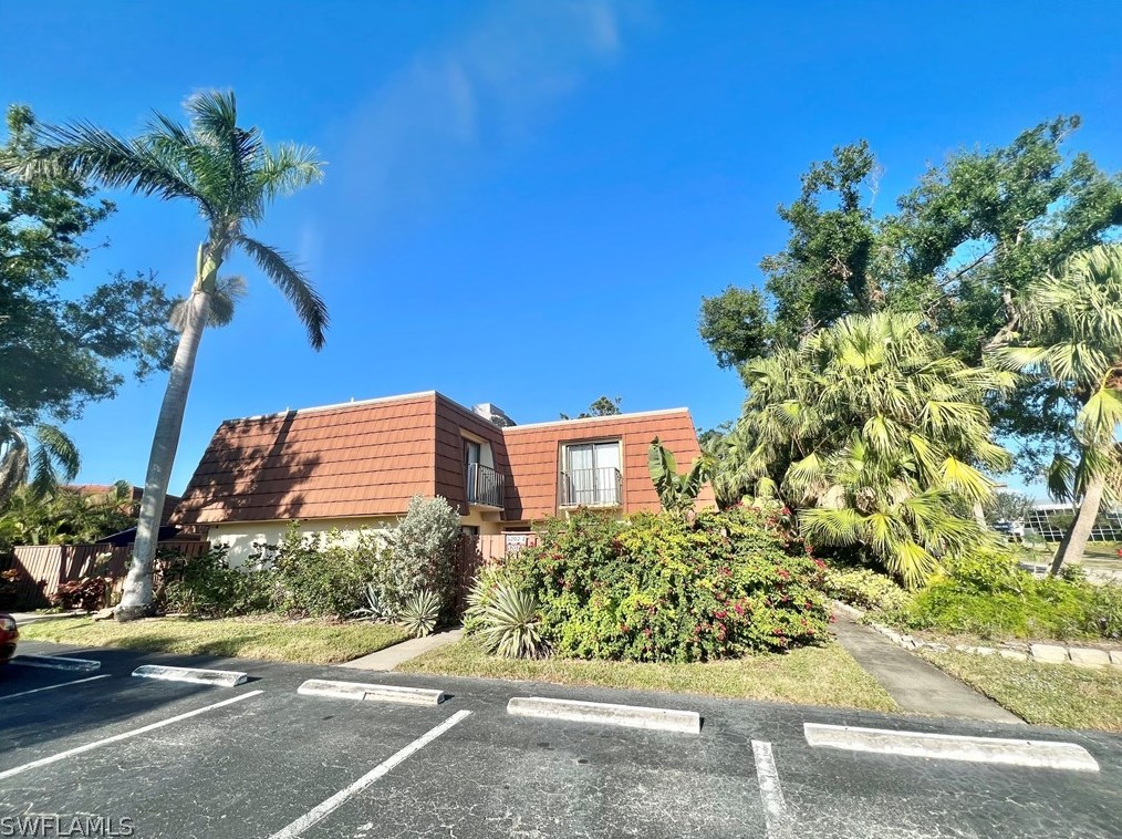 5202 Cedarbend Dr #2, Fort Myers, FL 33919