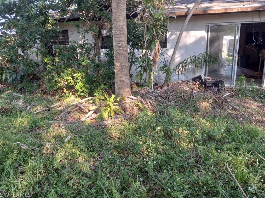 2085 Tobago Cir, Fort Myers, FL 33905-2135