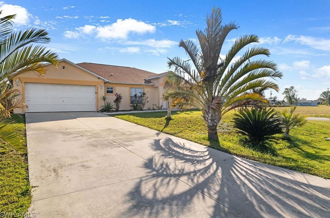 1918 15th Ln, Cape Coral, FL 33909-1650