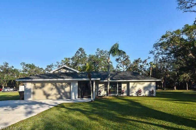 13091 Hickory Grove Ct, Fort Myers, FL 33905-5801