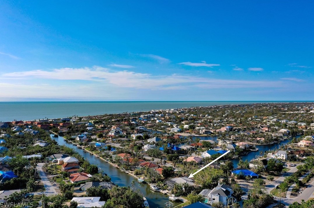 1040 Kings Crown Dr, Sanibel, FL 33957