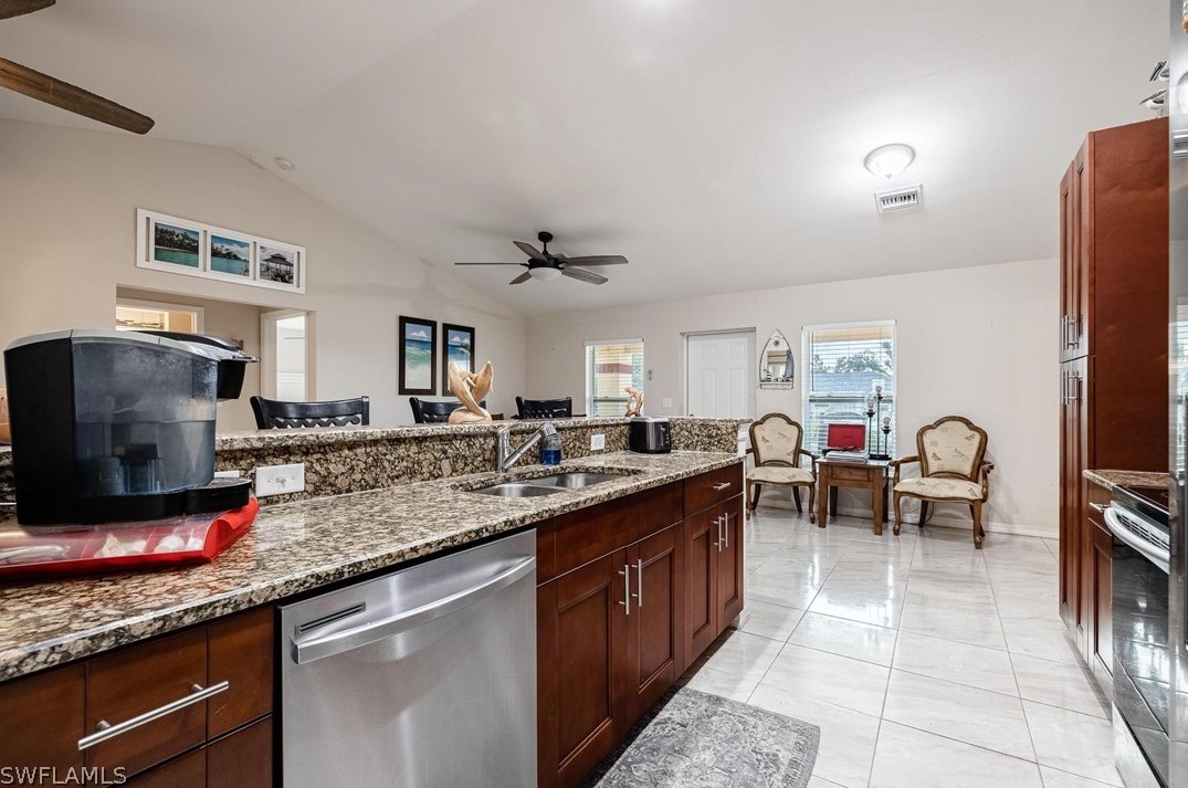 2029 Detroit Dr, Labelle FL  33935-5396 exterior