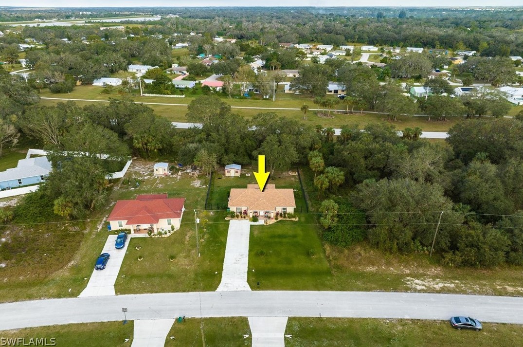 2029 Detroit Dr, Labelle FL  33935-5396 exterior