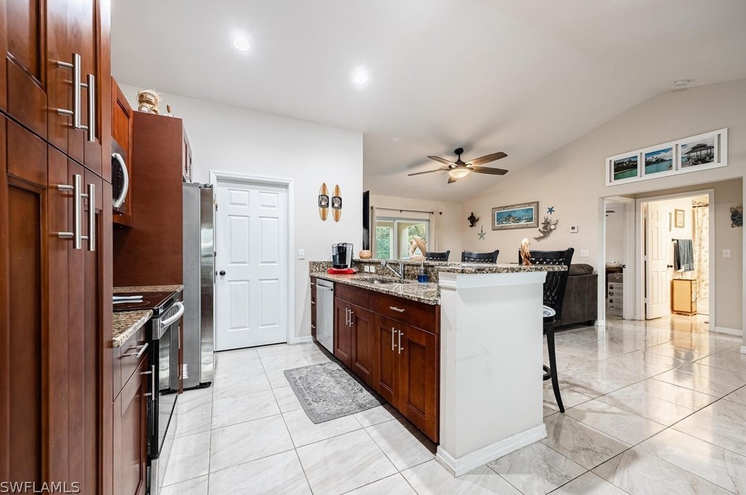 2029 Detroit Dr, Labelle FL  33935-5396 exterior