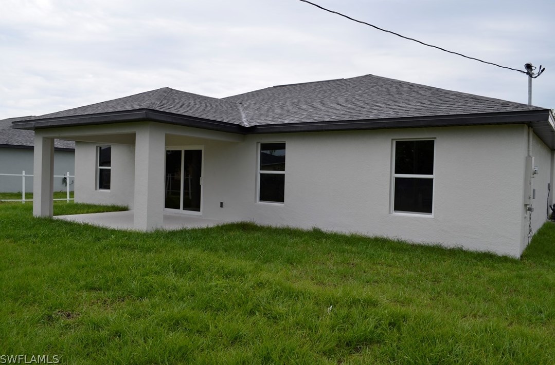 1127 Ne 10th St, Cape Coral, FL 33909