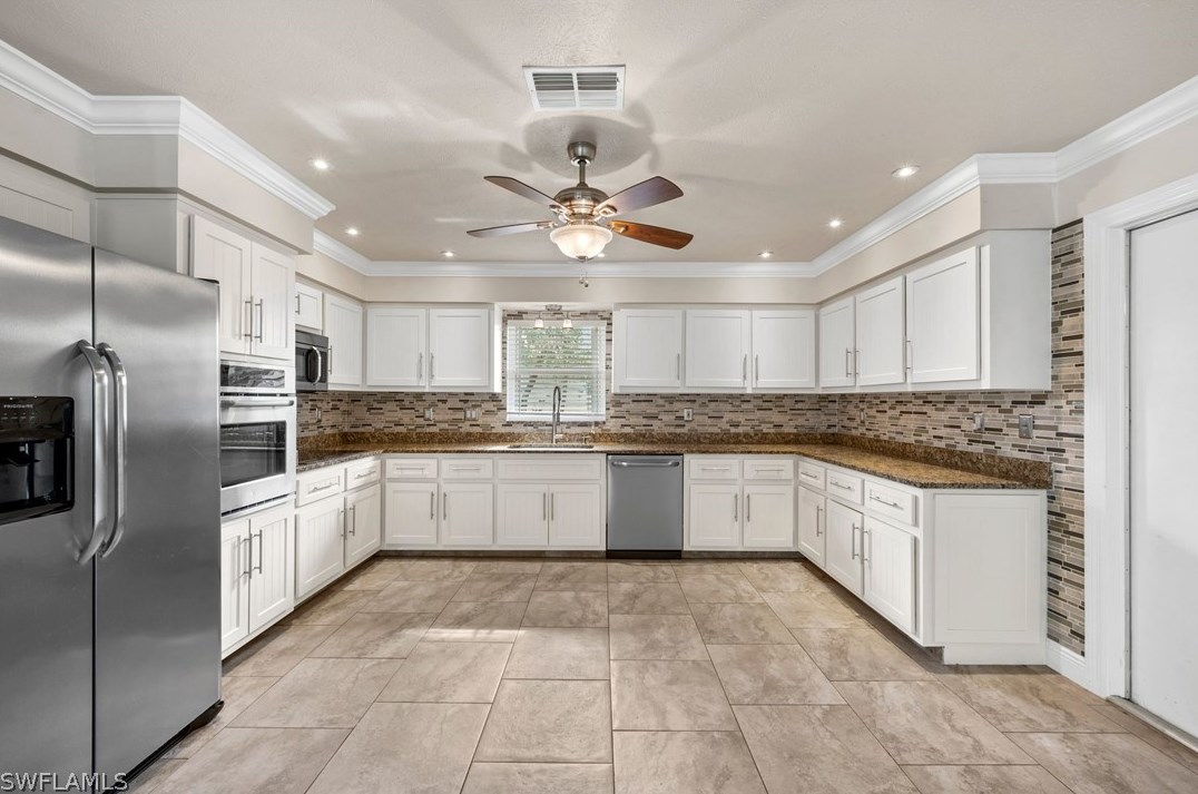 3721 8th Ave, Cape Coral, FL 33904-5226
