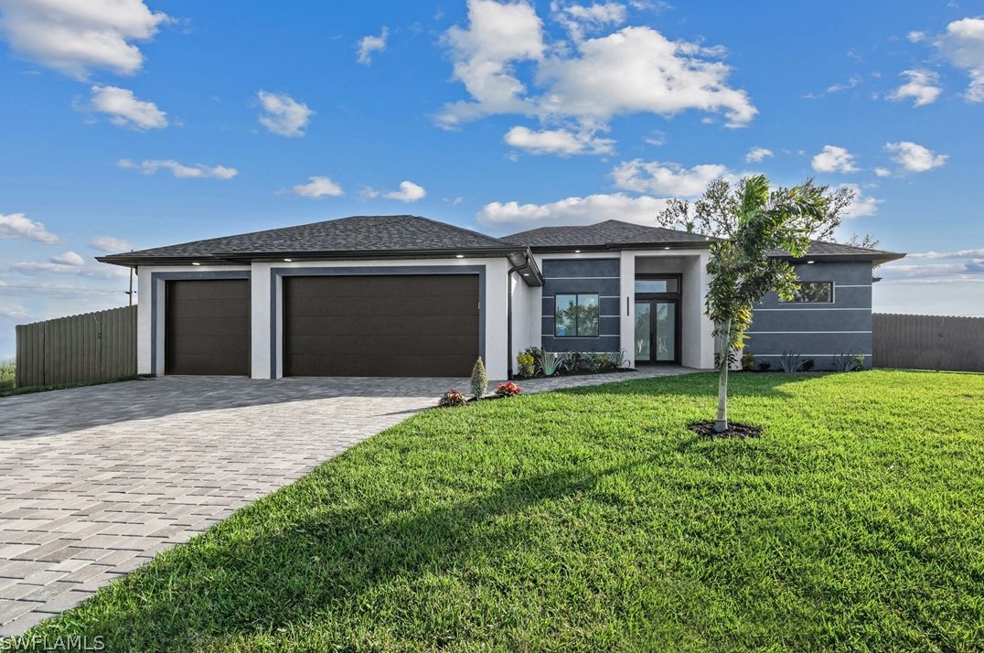 1222 10th St, Cape Coral, FL 33909-1532