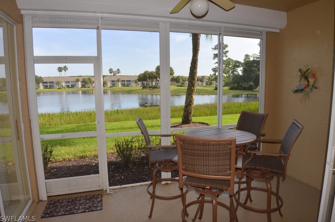 8067 Queen Palm Ln, Fort Myers, FL 33966-6419