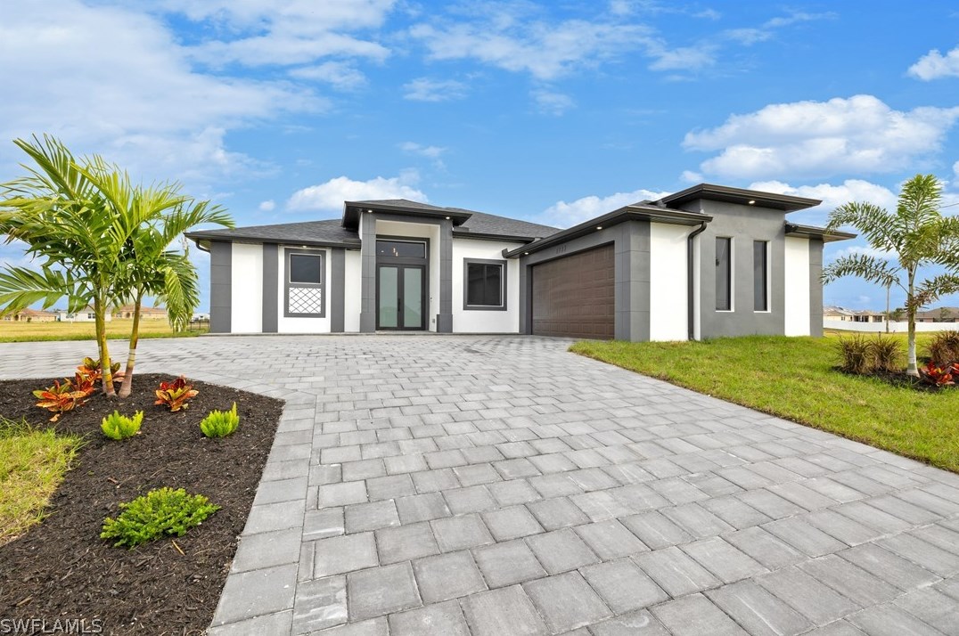 1733 Nelson Rd, Cape Coral, FL 33993-4056