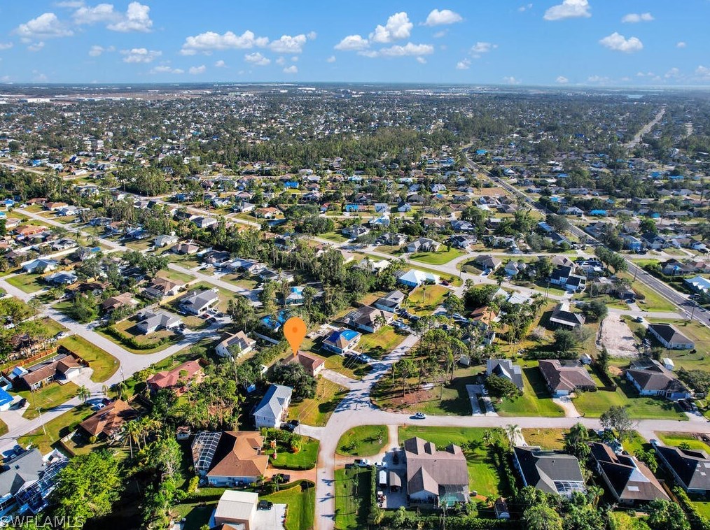 7563 Captiva Blvd, Fort Myers FL  33967-6121 exterior