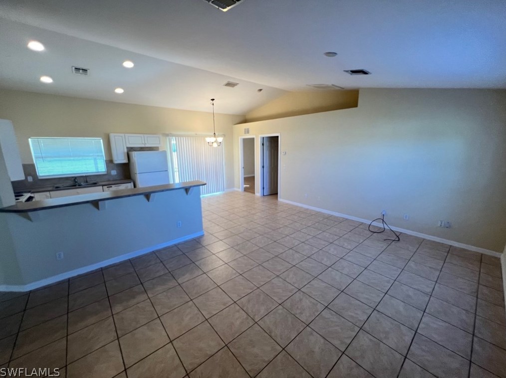922 Ne 13th St, Cape Coral, FL 33909