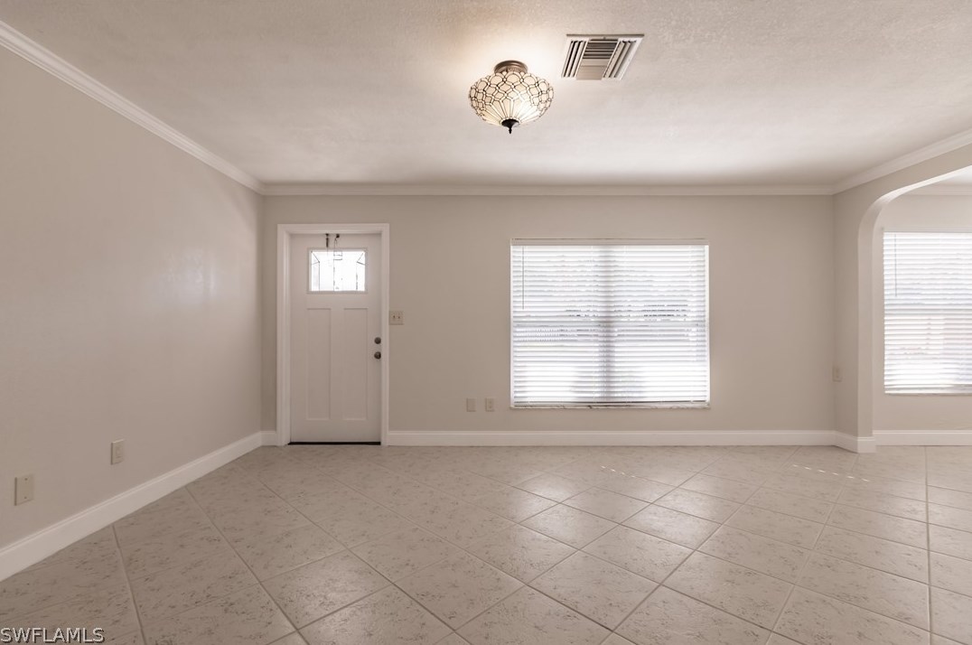 1870 Queen Ct, Fort Myers, FL 33917-2954