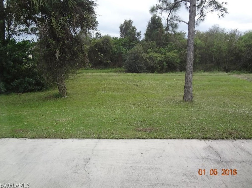 1220 Cloplon St E, Lehigh Acres, FL 33974