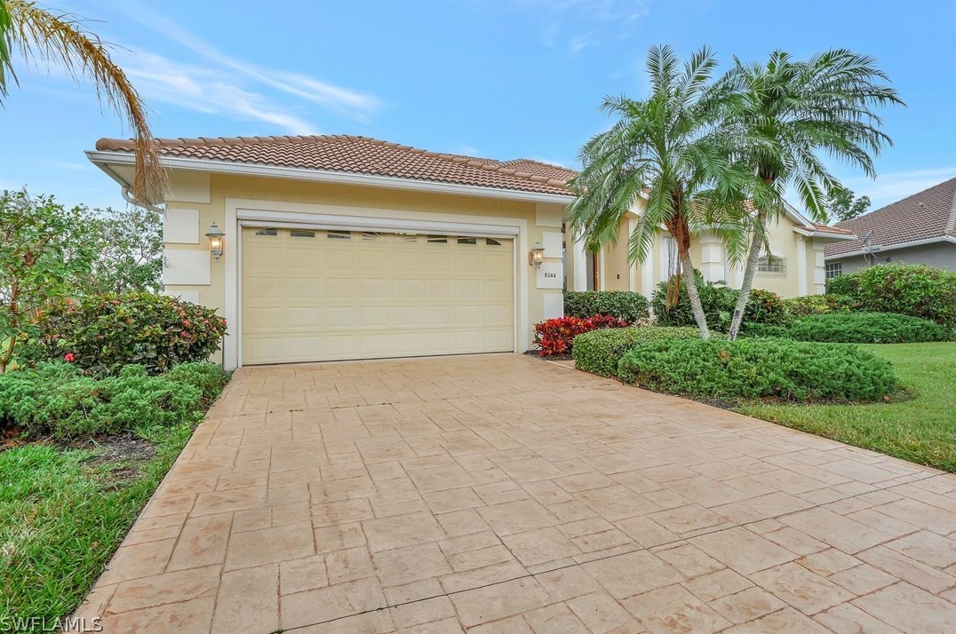 8244 Southwind Bay Cir, Fort Myers, FL 33908-6028
