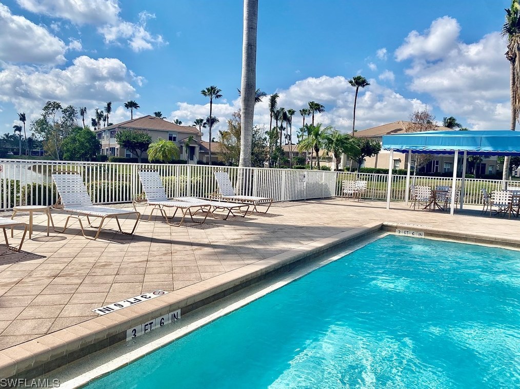 13811 Lake Mahogany Blvd, Fort Myers FL 33907-6570 exterior