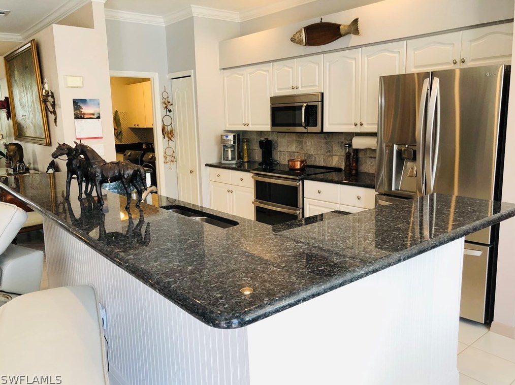 8029 Breton Cir, Fort Myers, FL 33912-4651