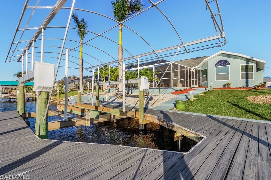 4416 5th Ave, Cape Coral FL  33914-7559 exterior