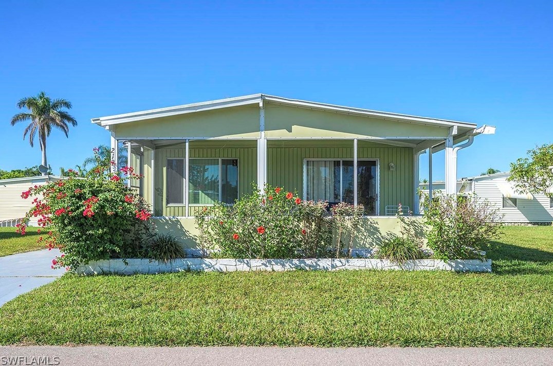 219 Temple Dr, Fort Myers, FL 33905-3154