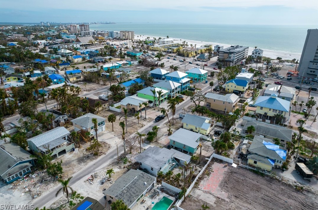 163 Pearl St, Fort Myers Beach, FL 33931
