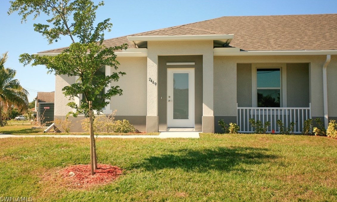 7469 Pebble Beach Rd, Fort Myers, FL 33967-2748