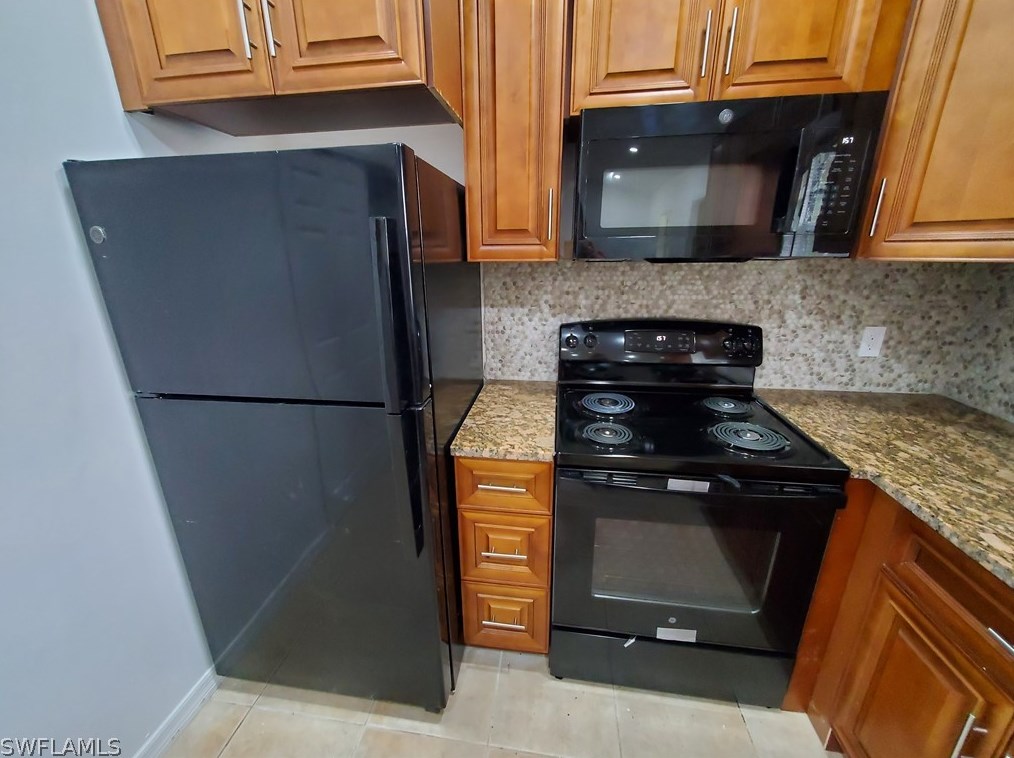 4513 14th St Sw, Lehigh Acres, FL 33973